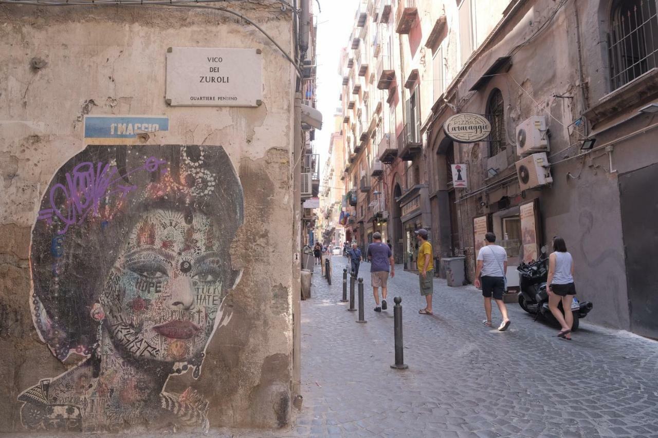 Napoletano * Napoli